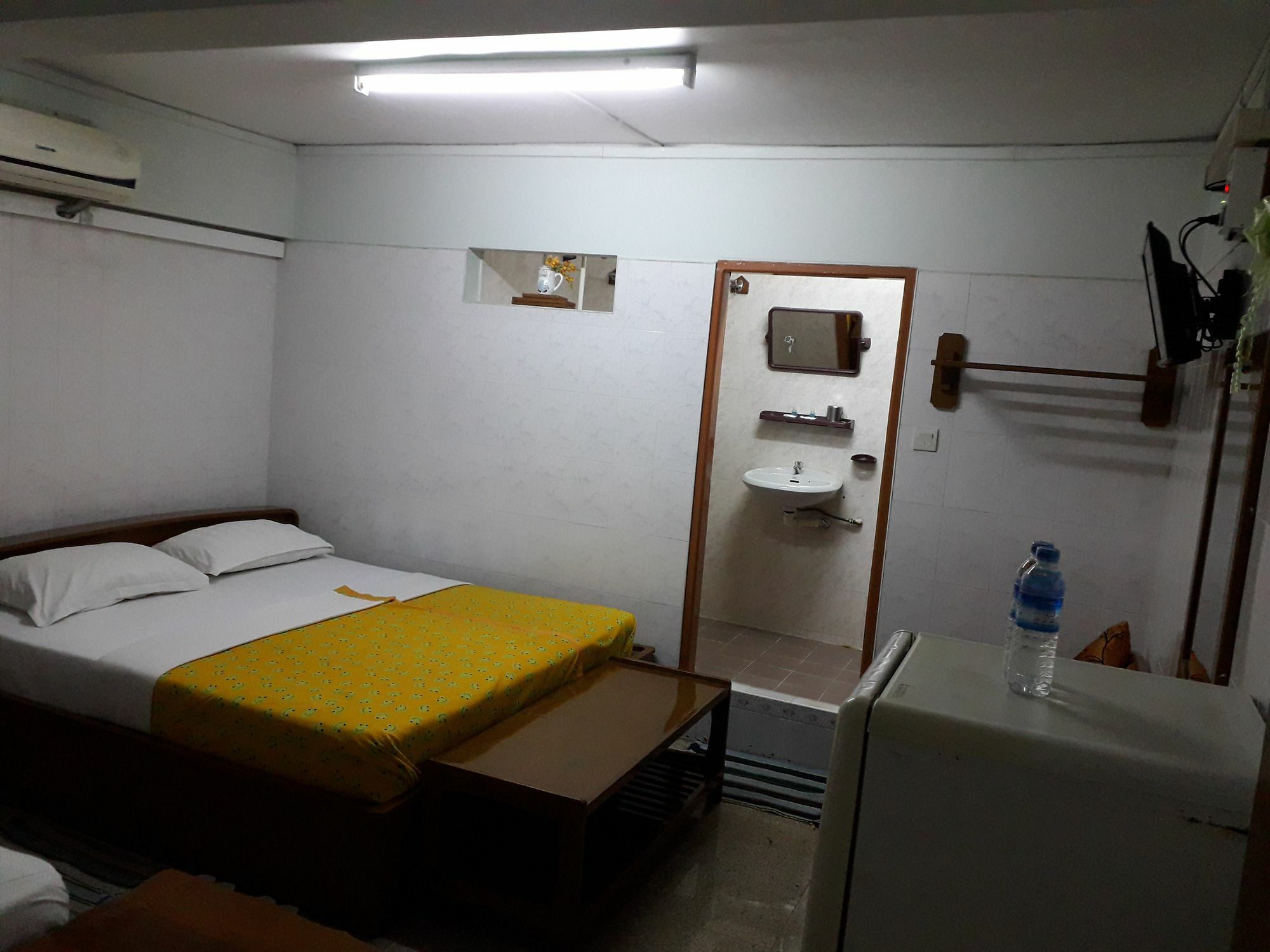 Chan Myae Guesthouse Yangon Eksteriør bilde